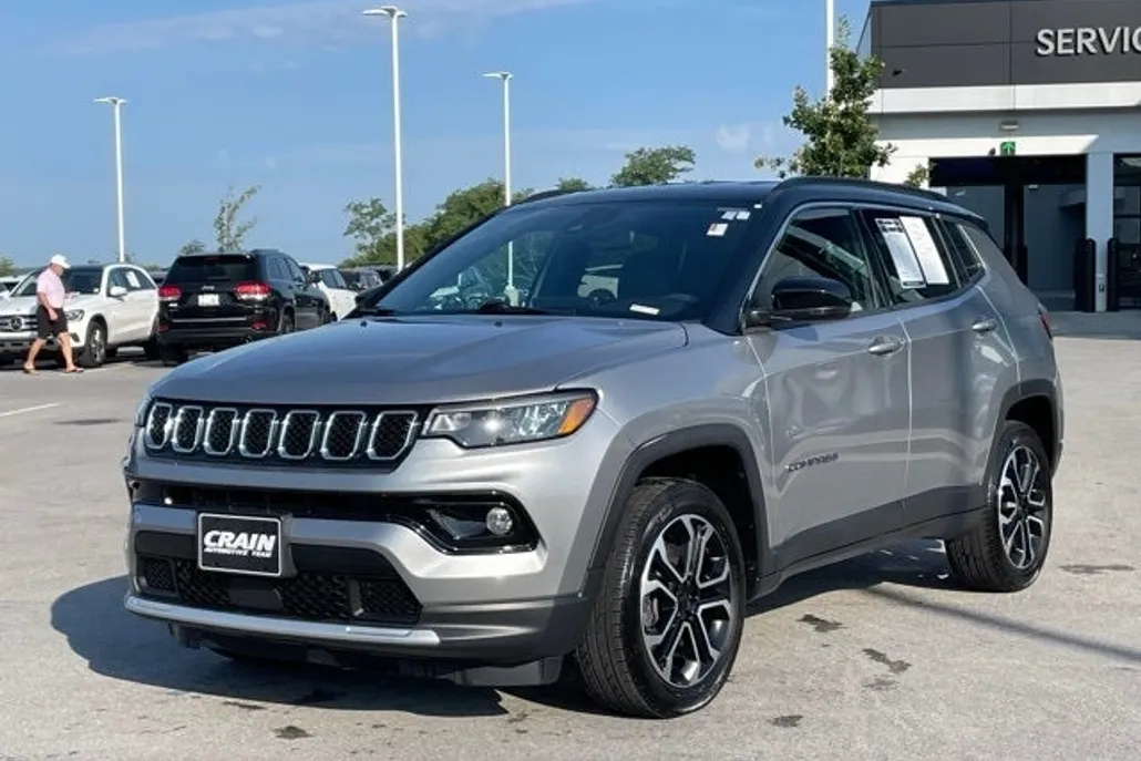 2024 Jeep Compass Limited photo 1