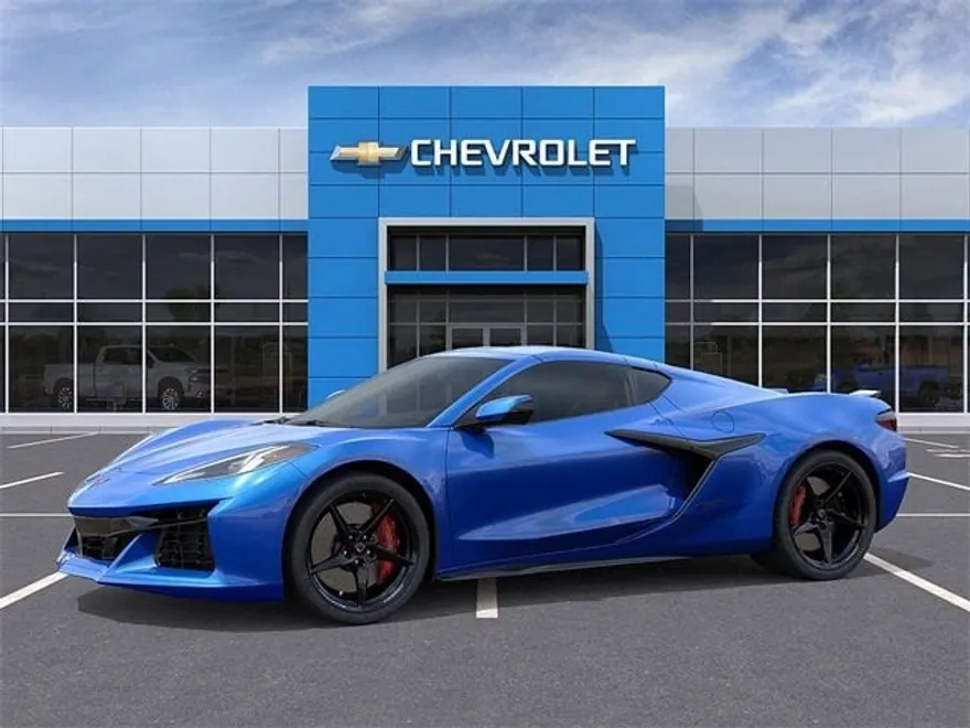 2025 Chevrolet Corvette E-Ray 3LZ photo 2