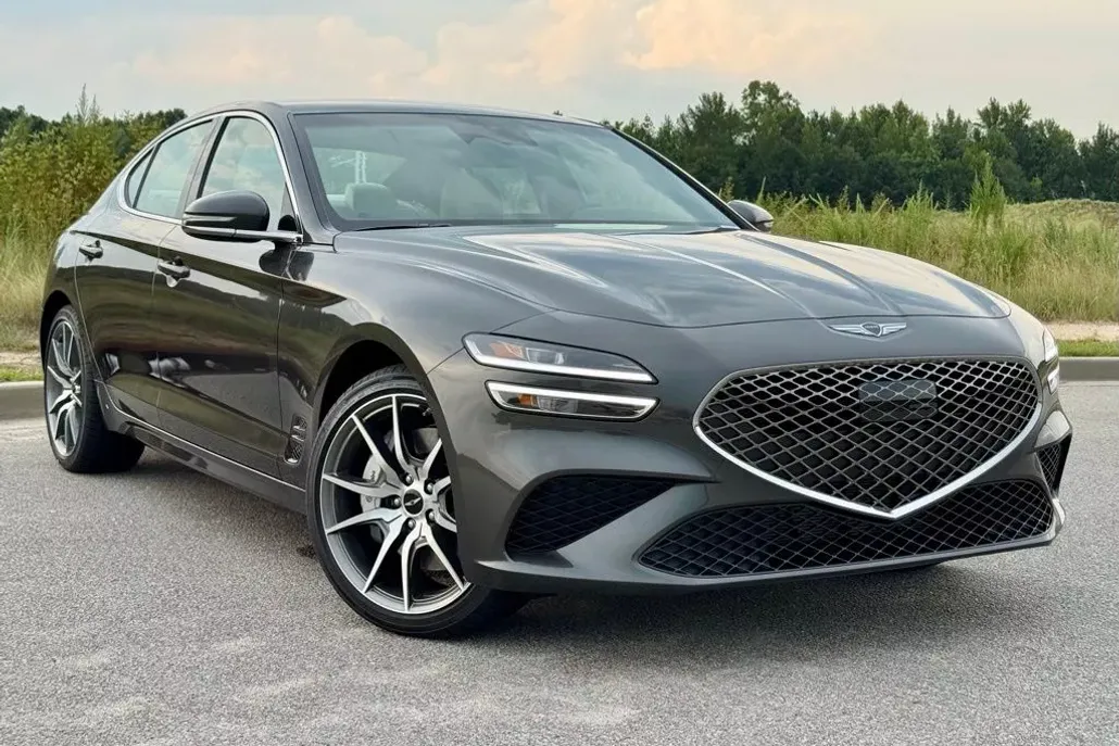 2026 Genesis G70 2.5T photo 1