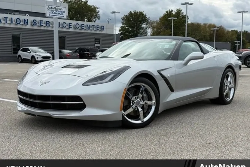 2015 Chevrolet Corvette 2LT Convertible photo 1