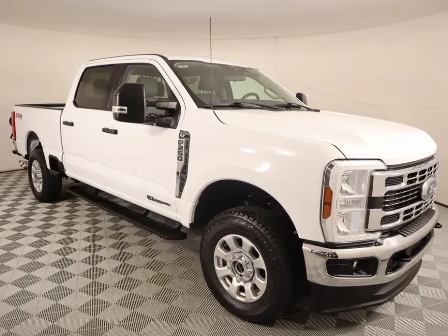 2024 Ford F-250 XLT photo 1