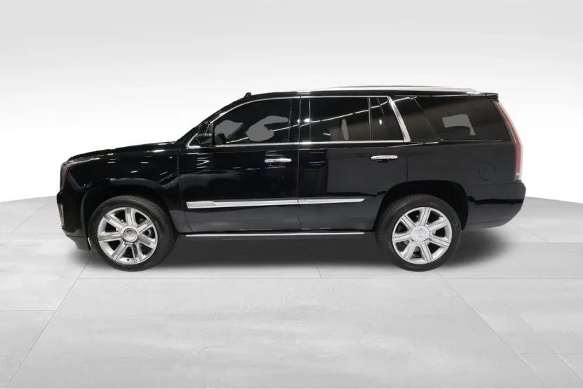 2019 Cadillac Escalade Premium Luxury photo 1