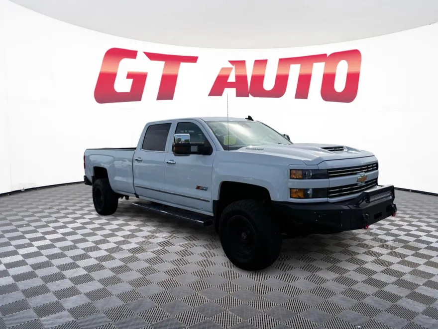 2019 Chevrolet Silverado 3500HD LTZ photo 1