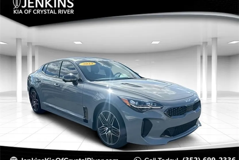 2023 Kia Stinger GT2 photo 1