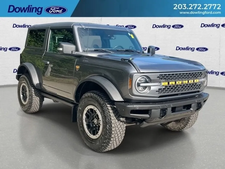 2022 Ford Bronco Badlands photo 1