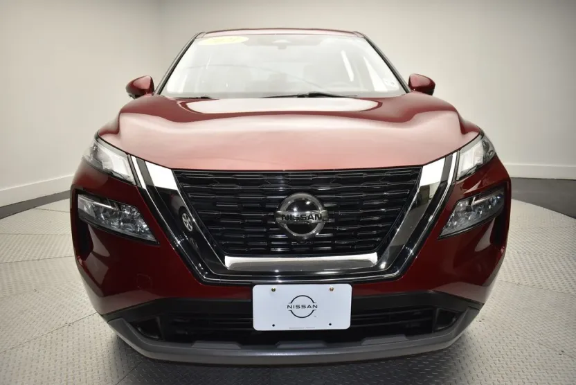 2021 Nissan Rogue SV photo 1