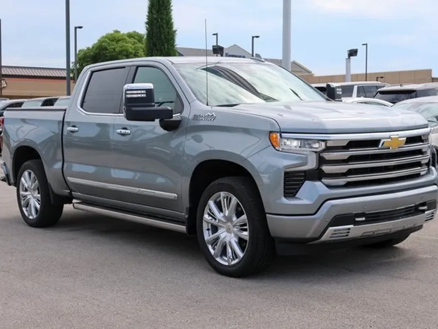 2024 Chevrolet Silverado 1500 High Country photo 1