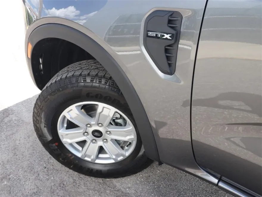 2025 Ford Ranger XL photo 1