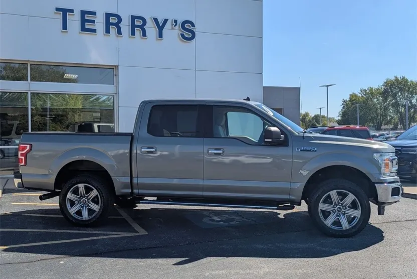 2020 Ford F-150 XLT photo 1