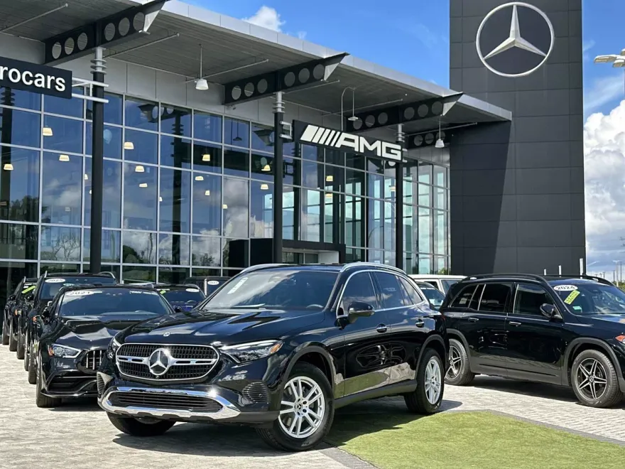 2026 Mercedes Benz GLC 300 4MATIC photo 1