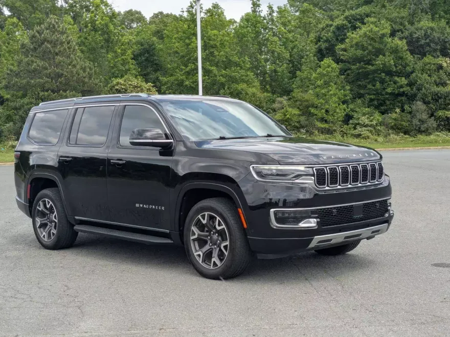 2023 Jeep Wagoneer Series III photo 1