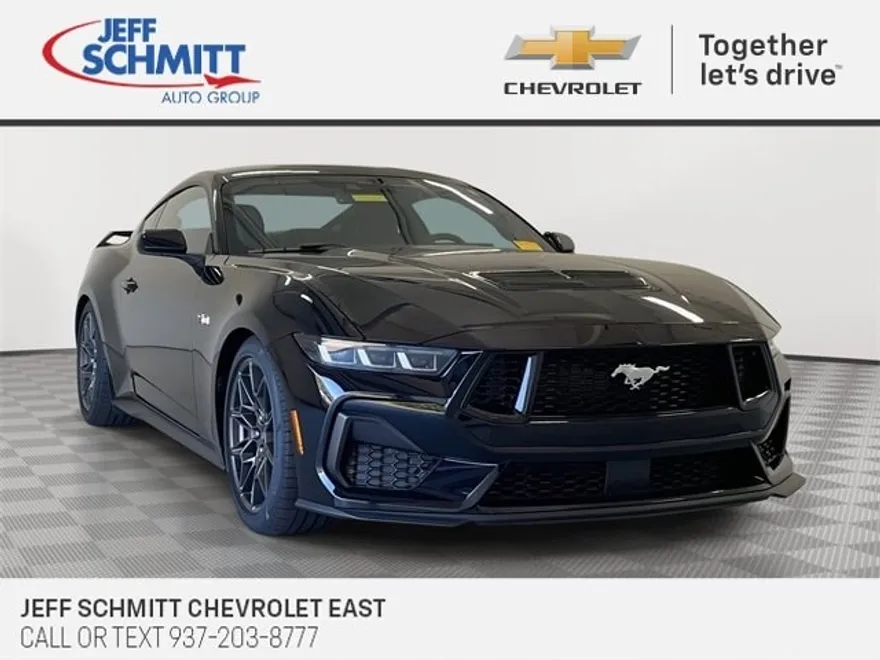 2024 Ford Mustang GT photo 1