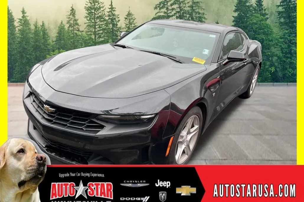 2021 Chevrolet Camaro 1LT photo 1