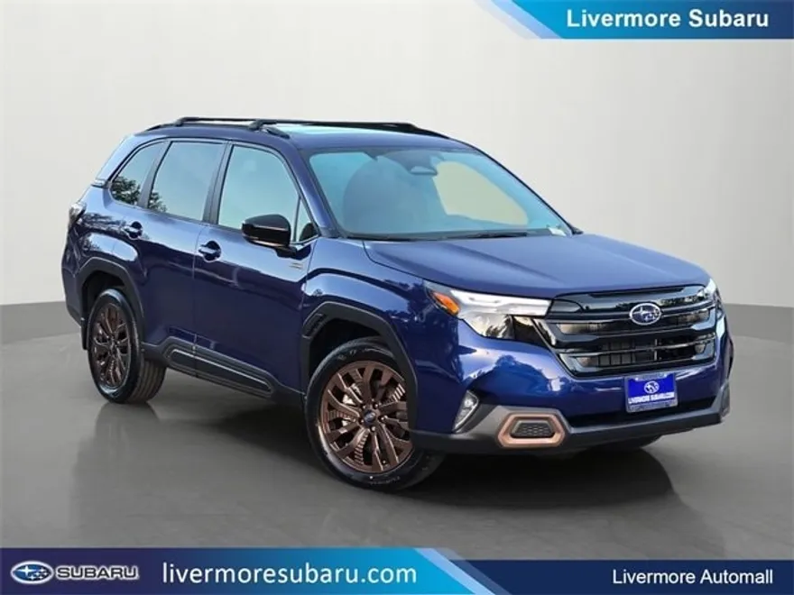 2025 Subaru Forester Sport photo 1