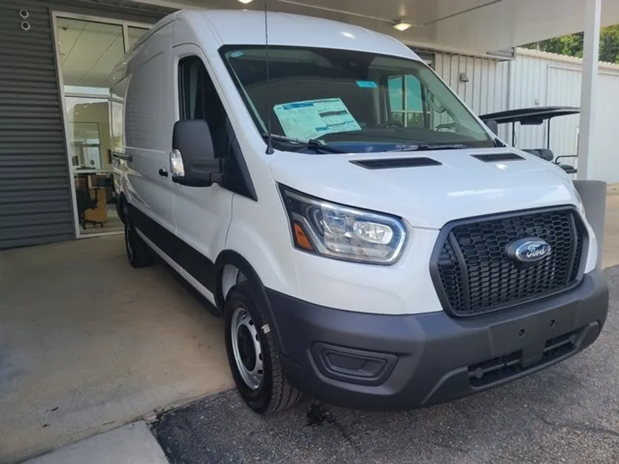 2025 Ford Transit photo 1