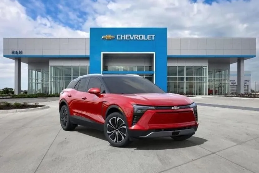 2025 Chevrolet Blazer EV photo 1