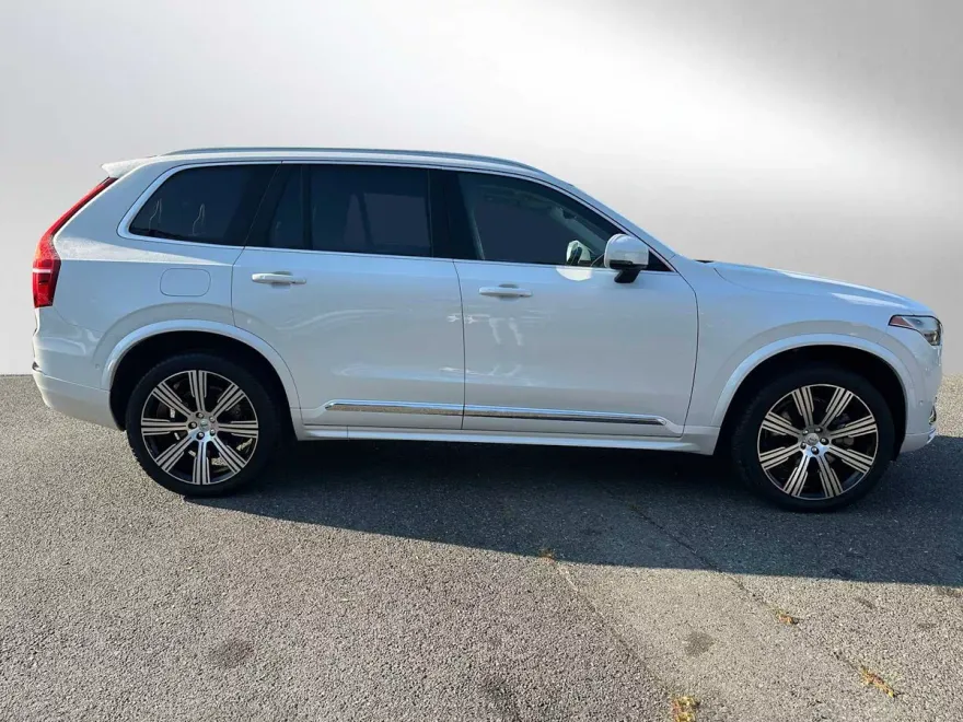 2025 Volvo XC90 Recharge T8 Plus photo 1