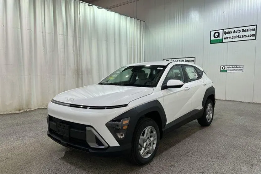 2026 Hyundai Kona SE photo 1