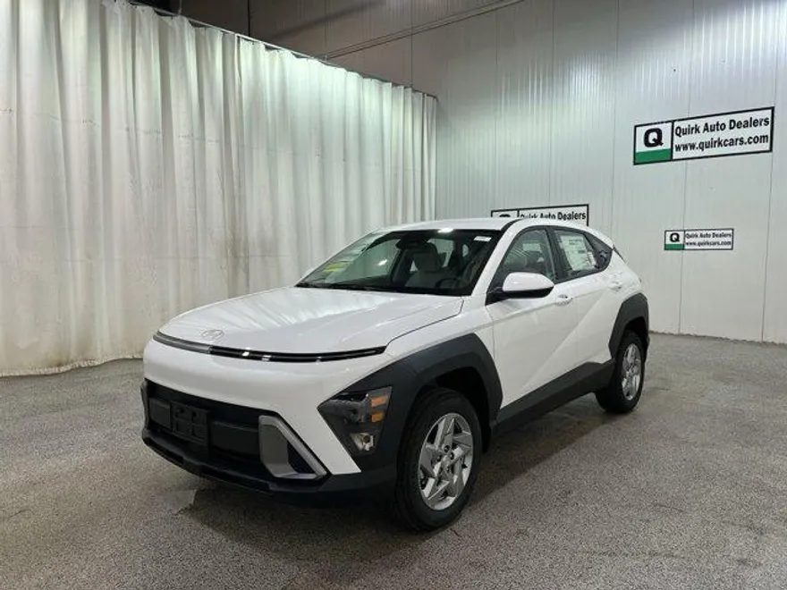 2026 Hyundai Kona SE photo 1