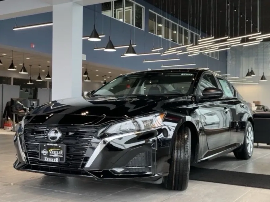 2025 Nissan Altima 2.5 S photo 1