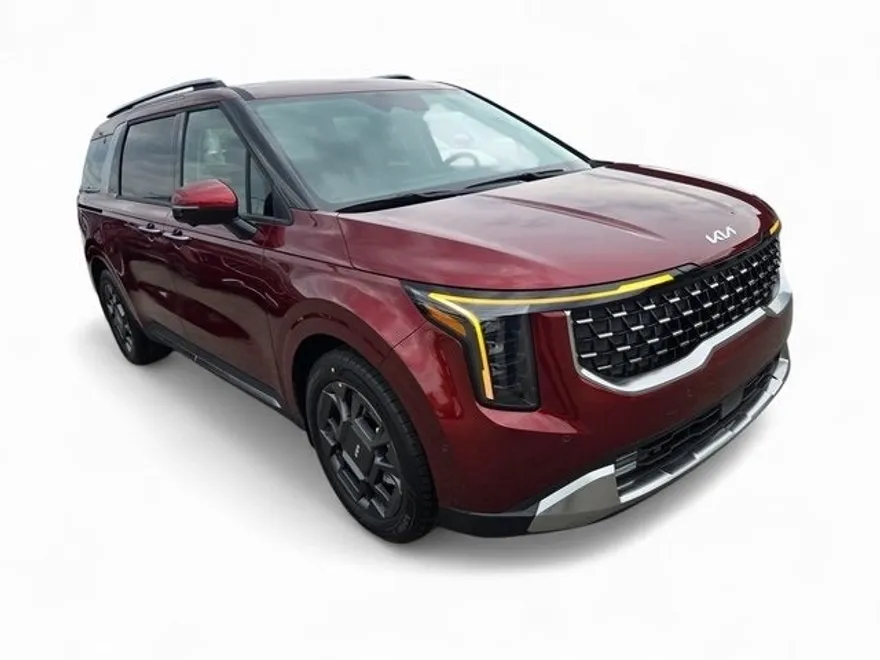 2025 Kia Carnival SX photo 1