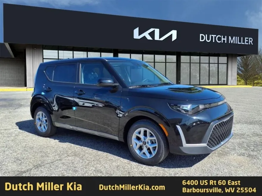2025 Kia Soul LX photo 1