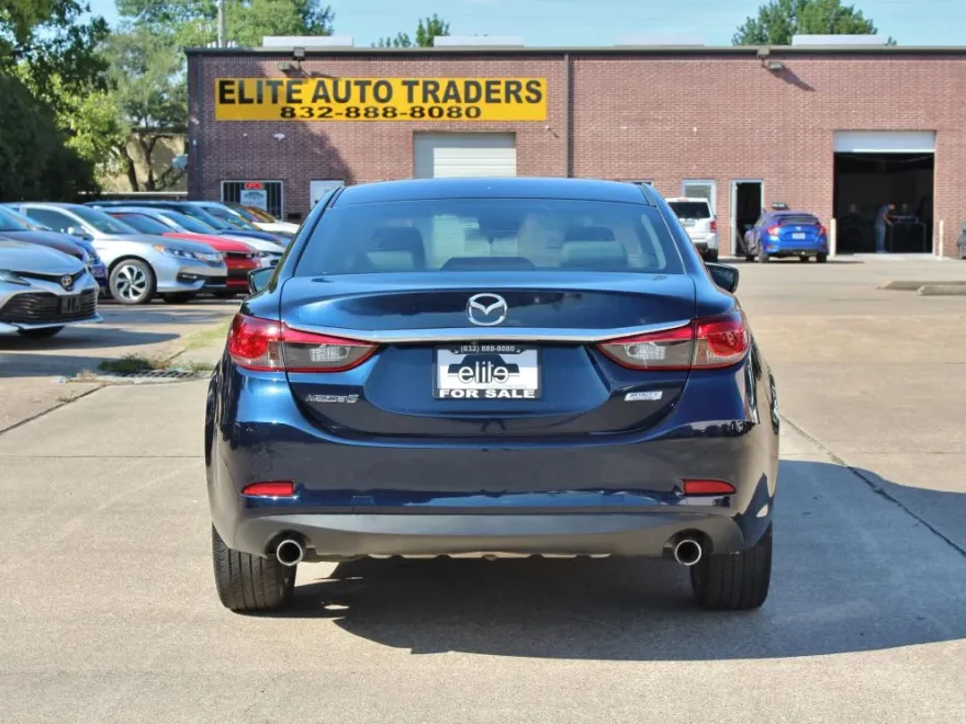 2017 Mazda Mazda6 Touring photo 1