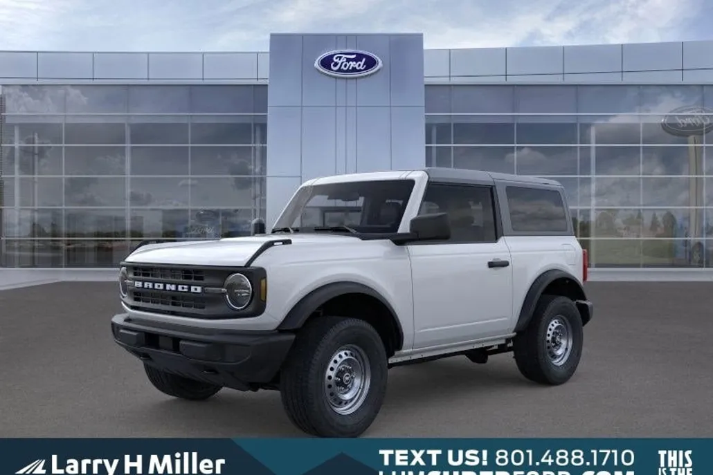 2025 Ford Bronco Base photo 1