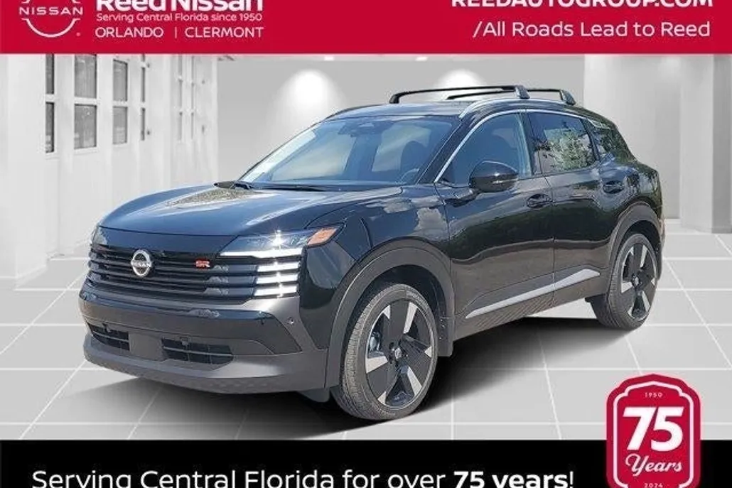 2025 Nissan Kicks SR photo 1