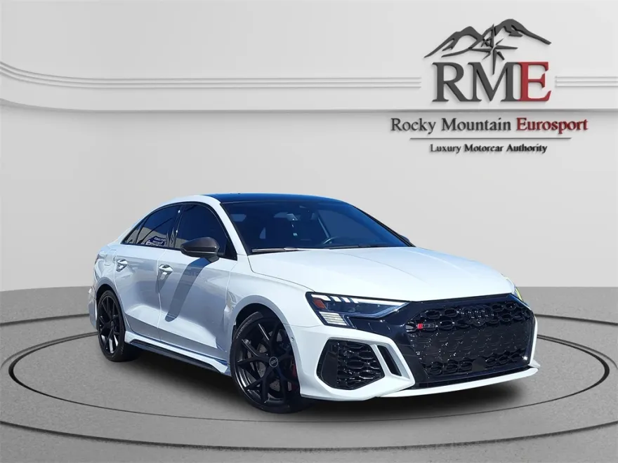 2024 Audi RS 3 Base photo 1