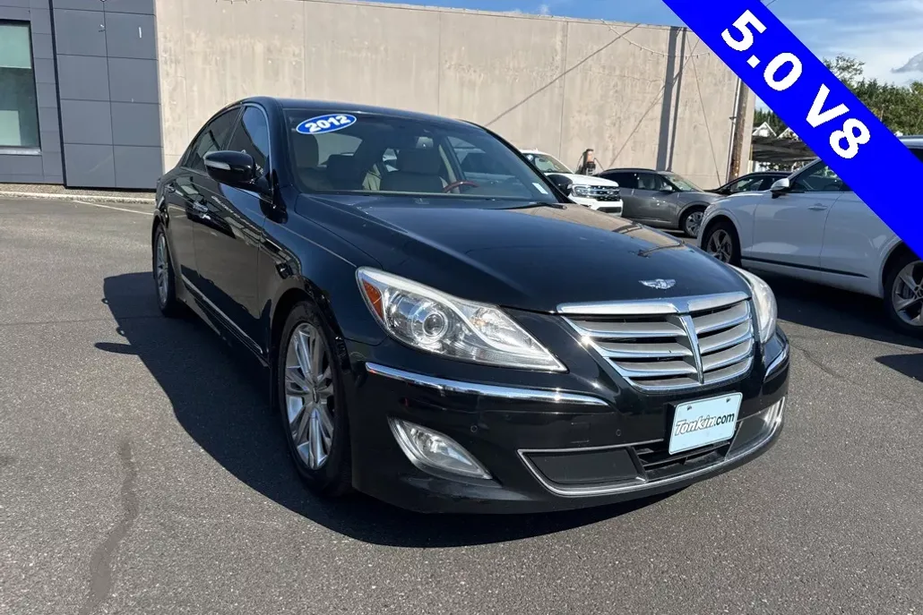 2012 Hyundai Genesis 5.0 photo 1