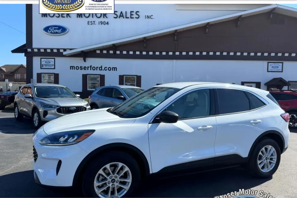 2022 Ford Escape SE photo 1