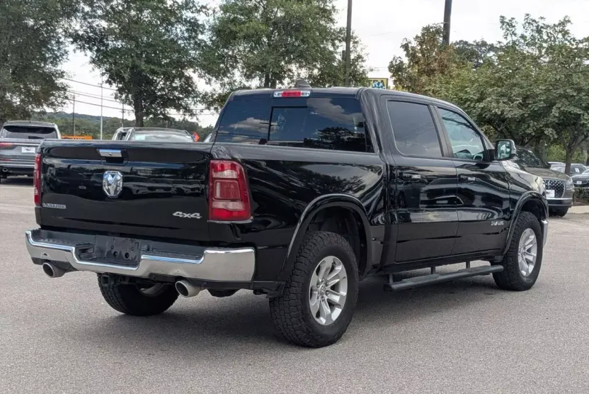 2022 Ram 1500 Laramie photo 1