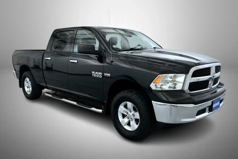 2017 Ram 1500 SLT photo 1