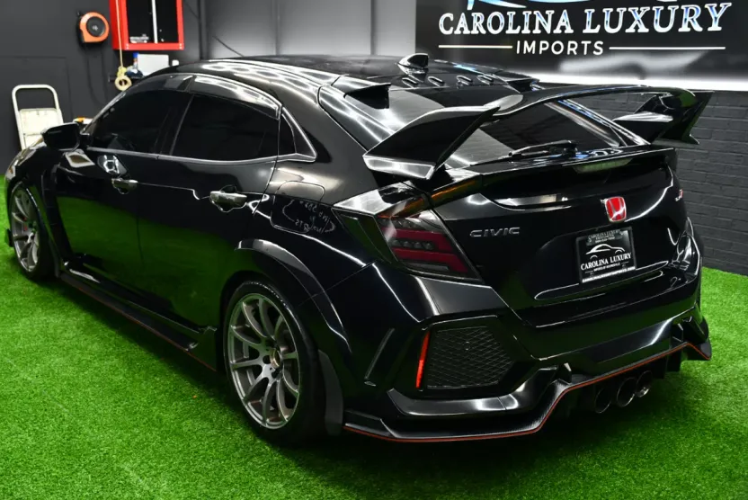 2017 Honda Civic Type R Touring photo 1