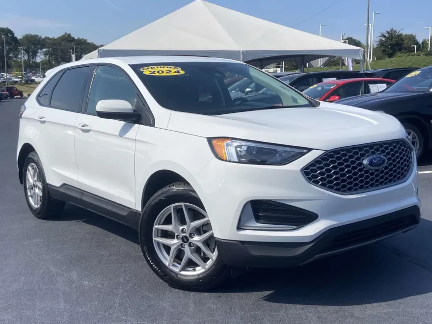 2024 Ford Edge SEL photo 1