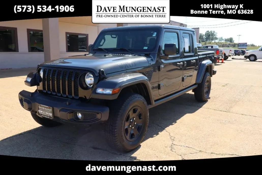 2023 Jeep Gladiator Willys photo 1