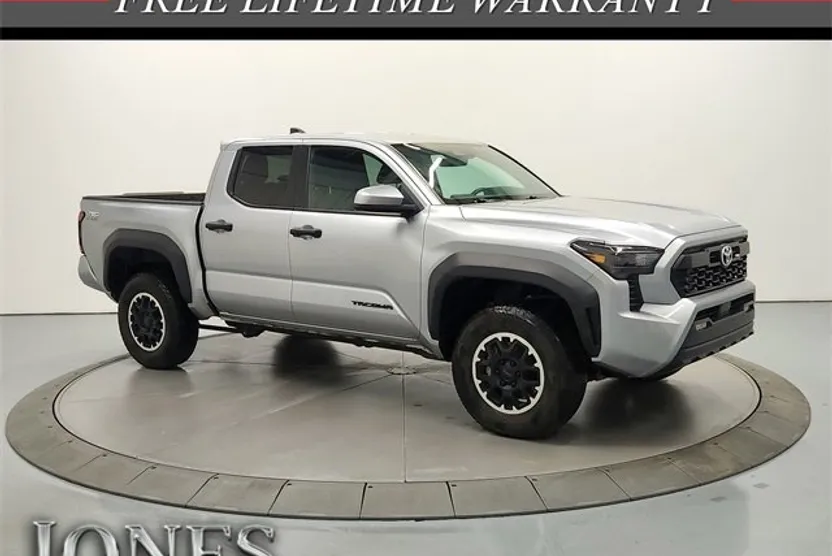 2024 Toyota Tacoma SR5 photo 1