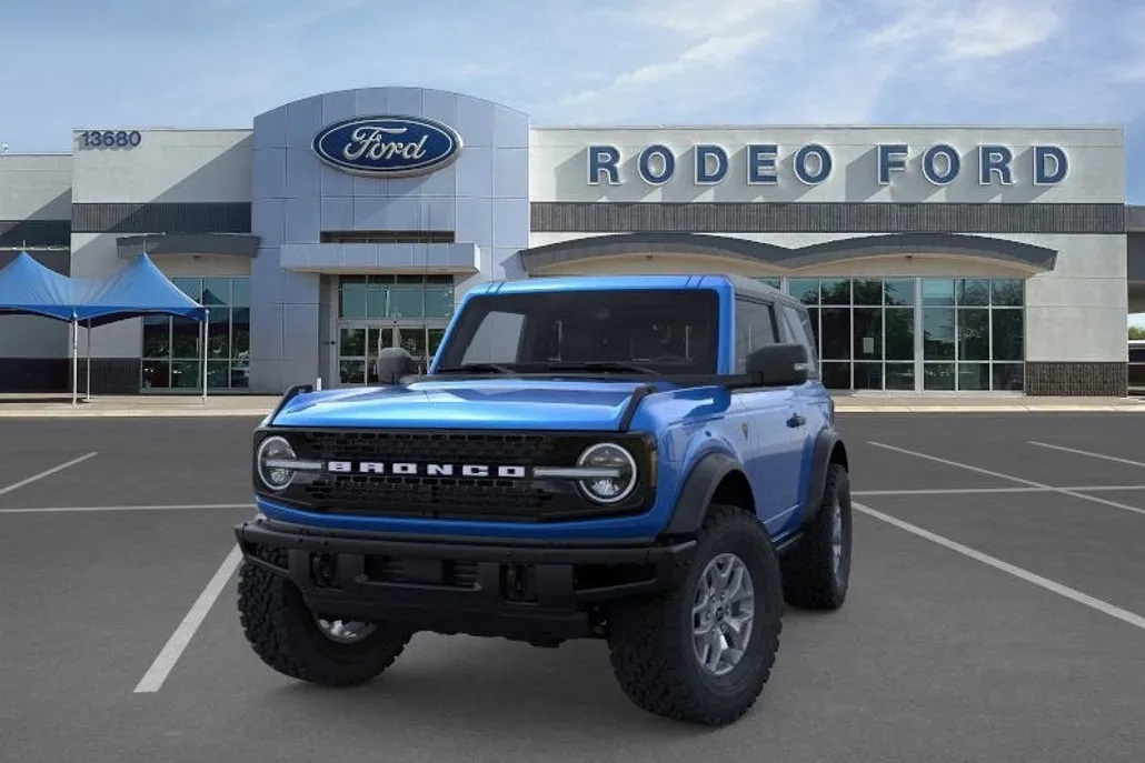 2025 Ford Bronco Badlands photo 1