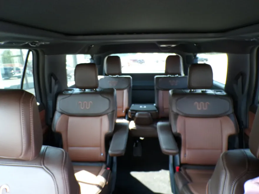 2025 Ford Expedition MAX King Ranch photo 1