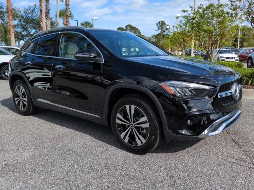 2025 Mercedes Benz GLA 250 photo 1