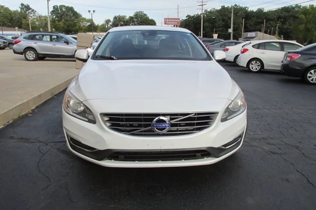 2017 Volvo S60 T5 Inscription AWD photo 1