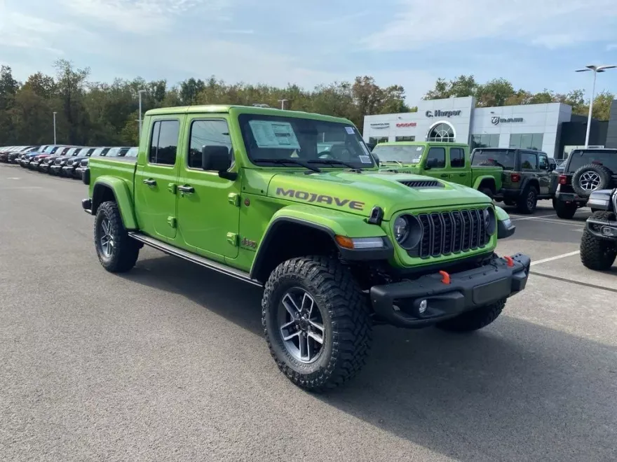 2025 Jeep Gladiator Mojave photo 1