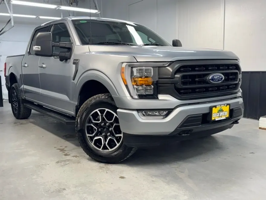 2023 Ford F-150 XLT photo 1