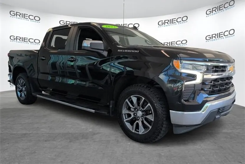 2022 Chevrolet Silverado 1500 LT photo 1