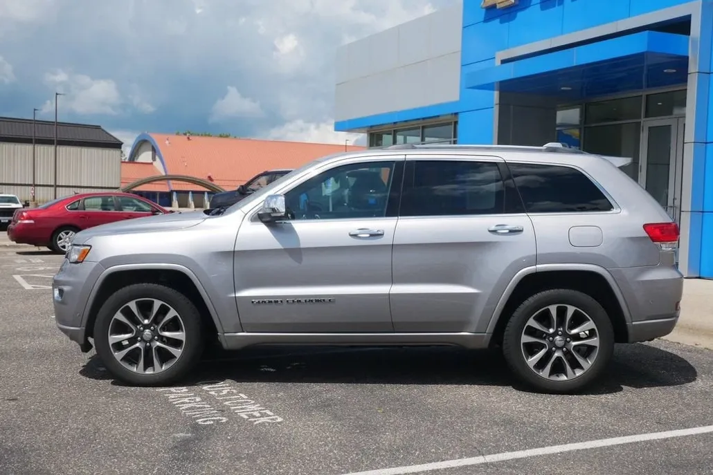 2018 Jeep Grand Cherokee Overland photo 1