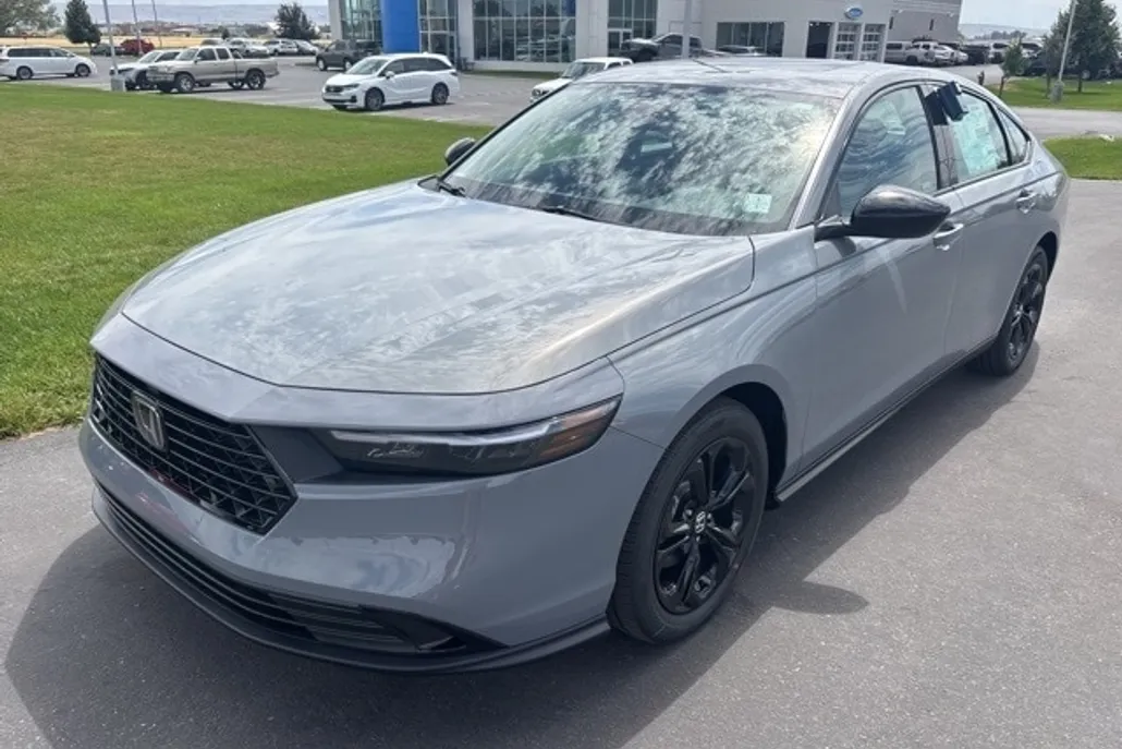 2025 Honda Accord SE photo 1