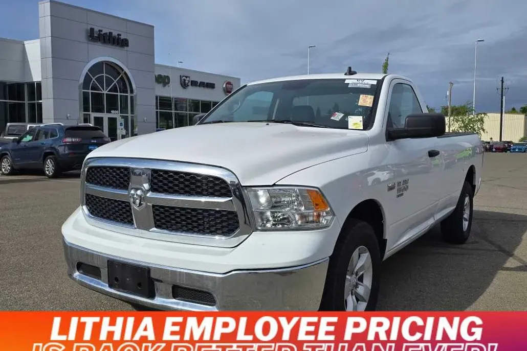 2022 Ram 1500 Classic SLT photo 1