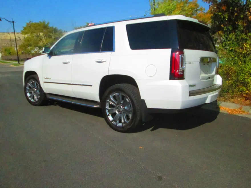 2016 Gmc Yukon Denali photo 1