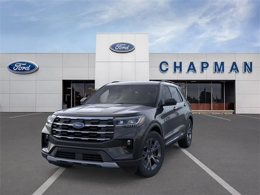 2025 Ford Explorer photo 1
